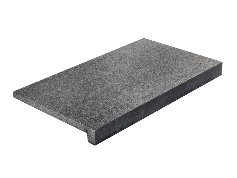 G684 Chinese Basalt / Randsteen overhangend, rechte neus