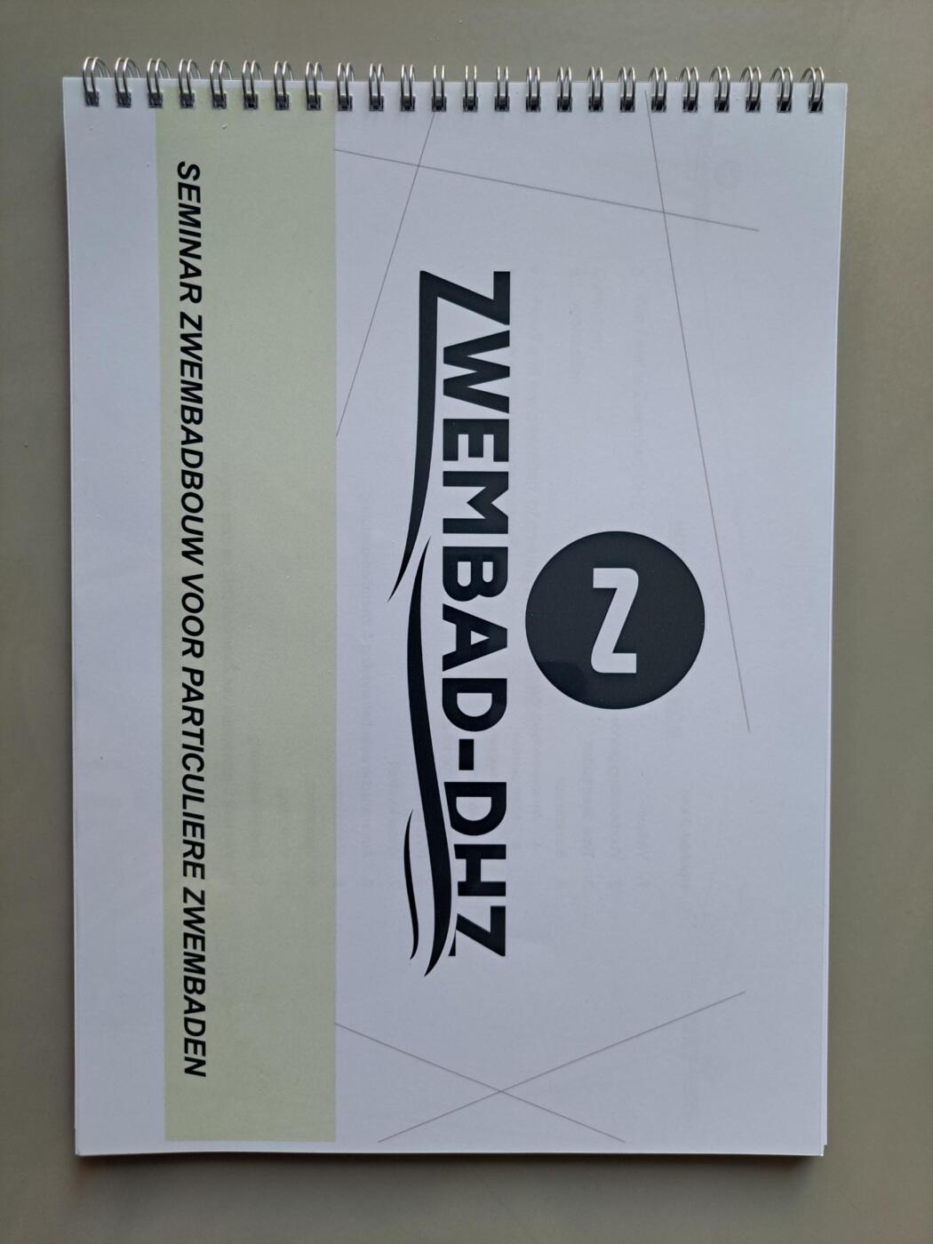 Cursusboek "bouw zelf uw zwembad" van Zwembad-DHZ - Cursusboek